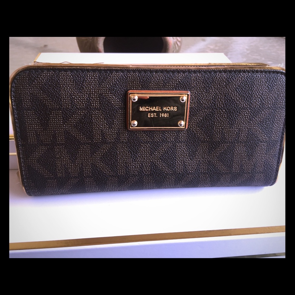 MK Large Wallet